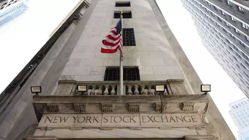 Stock Market Today: Dow futures dip after jumping nearly 500 points at start of the week