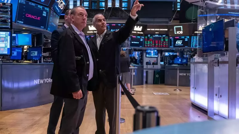 Stock market today: US futures rise with jumbo Fed cuts back on the table
