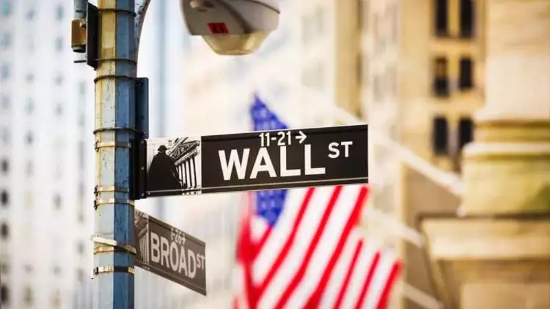 Stock index futures mixed as monetary policy decision nears (SPX)