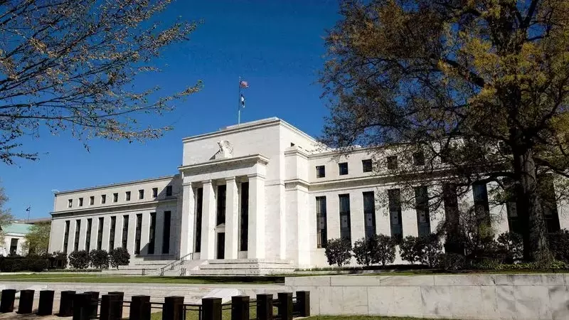US interest rate futures see higher odds of super-sized Fed move