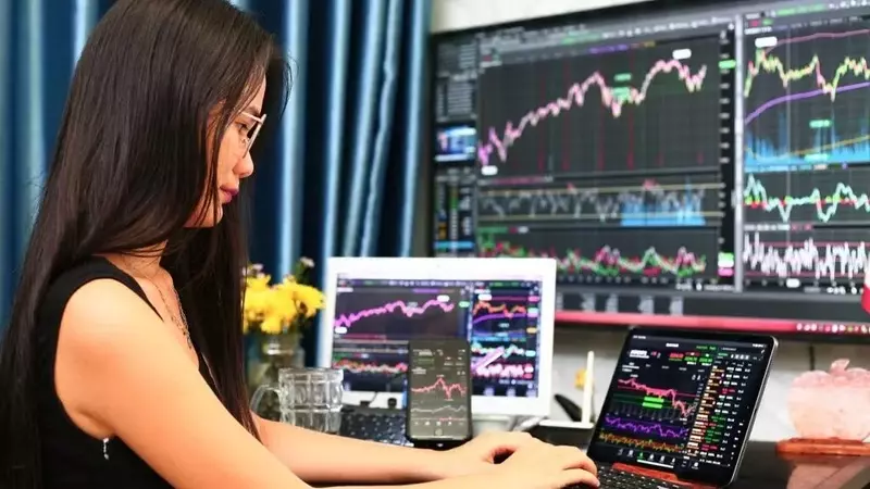 Nasdaq Futures Surges Higher After Micron Earnings: What’s Going On – Invesco QQQ Trust, Series 1 (NASDAQ:QQQ), SPDR S&P 500 (ARCA:SPY)