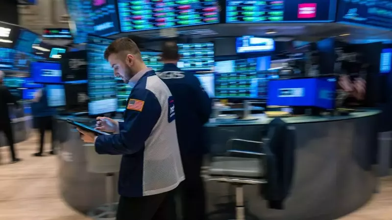 Dow Jones Today: Stock Futures Little Changed Ahead of Key Inflation Data