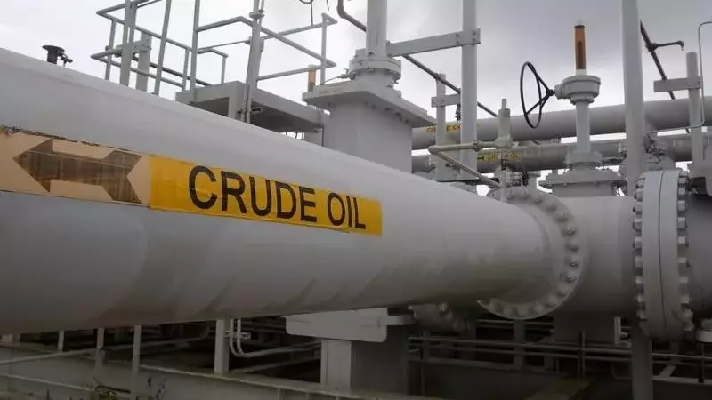 US oil futures higher despite smaller-than-expected API draw By Investing.com