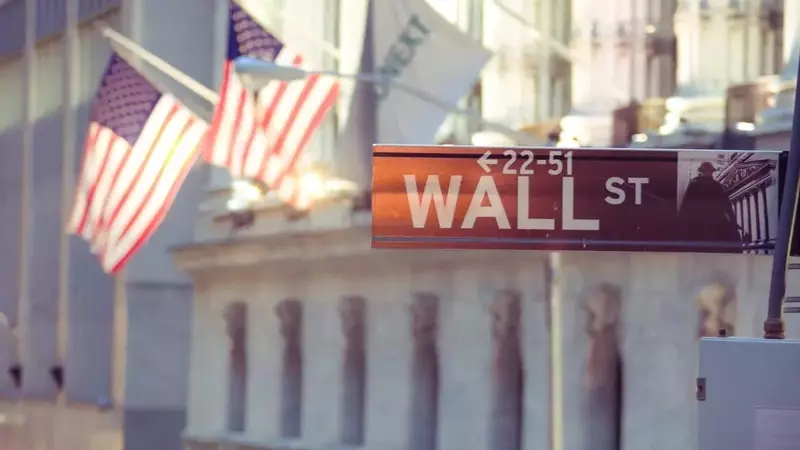Wall Street On Track For Lower Start Ahead Of ADP Report – Invesco QQQ Trust, Series 1 (NASDAQ:QQQ), SPDR S&P 500 (ARCA:SPY)