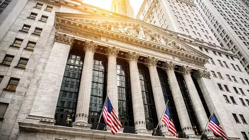 Futures Fall As Yields Hit 4%; Apple iPhone Expectations ‘Too High’