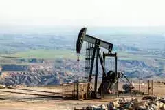 Oil Prices Plummet as Geopolitical Tensions Ease