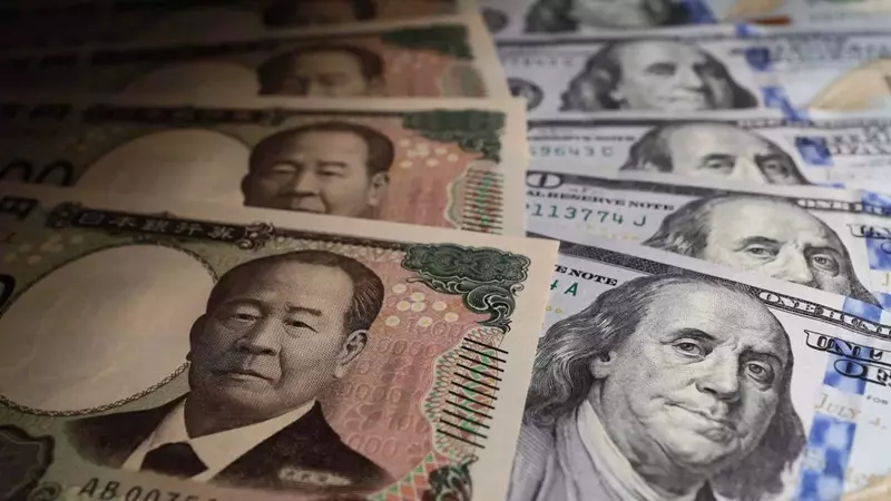 Pressure Mounts on Dollar Amid G7 Meeting Speculations in Banff, Canada