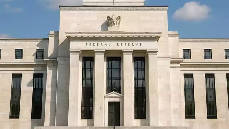 Federal Reserve Beige Book: Economic Activity Shows Slight Growth Amidst Cautious Outlook