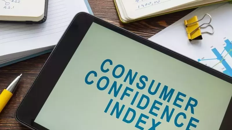 University of Michigan's July Consumer Sentiment Exceeds Expectations, Inflation Projections Decline