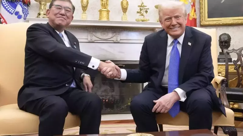 Japanese Prime Minister Dispels Resignation Rumors Amidst Economic Policy Debates