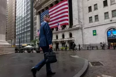 Corporate America Navigates a Tariff-Induced Economic Divide
