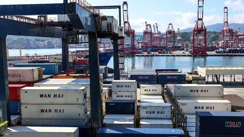 US Imposes New Tariff Rates with Revised Implementation Dates