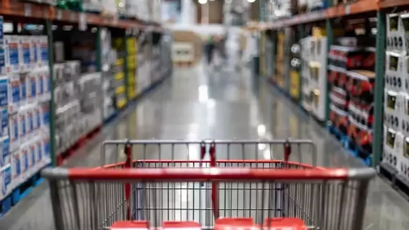 Lululemon's Legal Battle with Costco: A Critical Juncture for Its Stock Amidst Slowing Growth