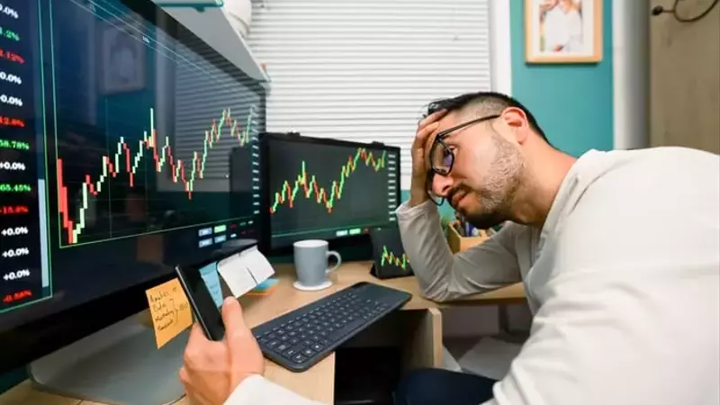 C3.ai Stock Plummets Amidst Financial Disappointment and Leadership Transition
