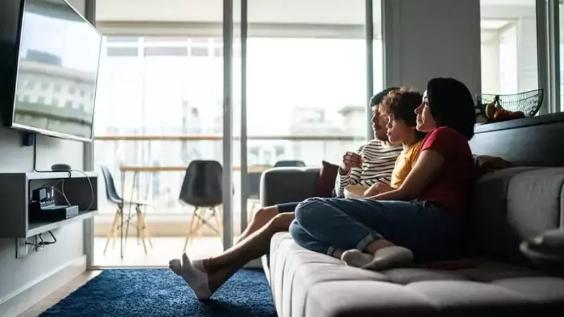 Netflix's Trajectory Towards a Trillion-Dollar Valuation by 2035