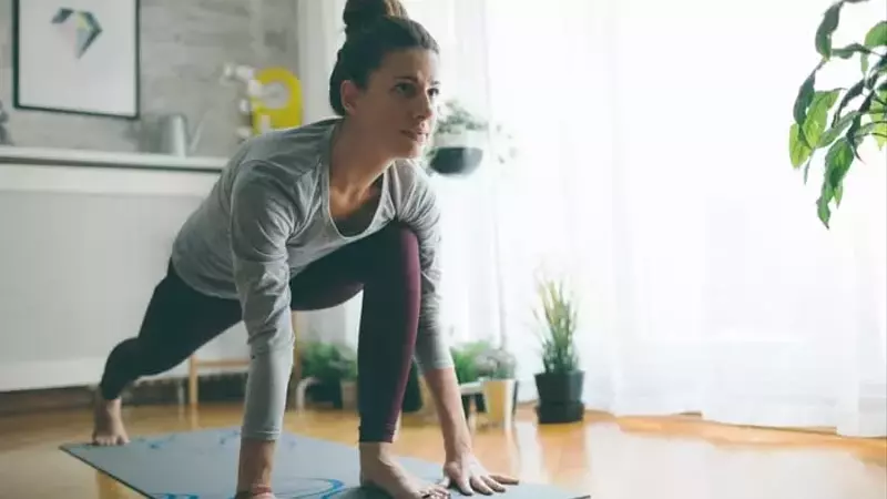 Lululemon's Stock Slump: An Opportunity for Astute Investors?
