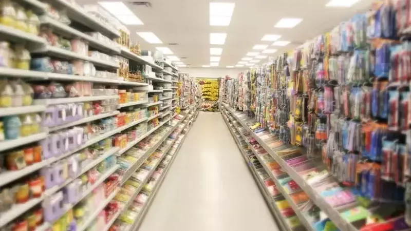 Walmart vs. Dollar Tree: A Retail Stock Showdown