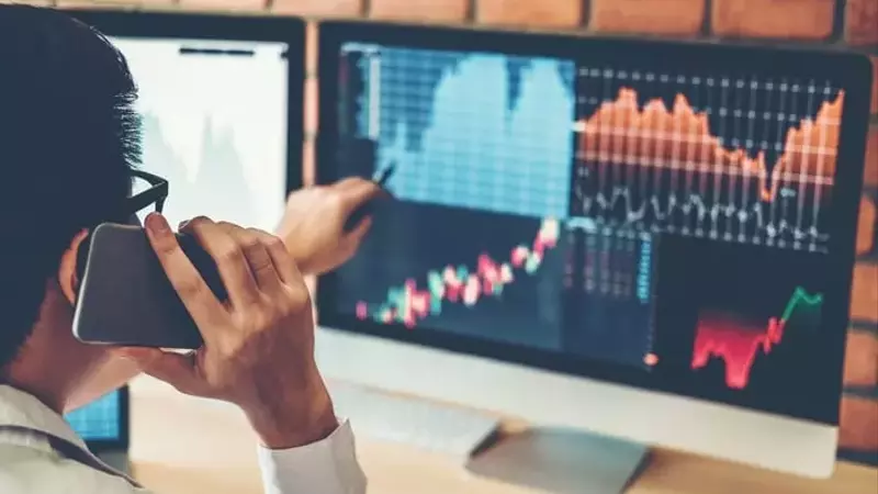Shopify and Uber: Poised to Outpace Palantir's Valuation