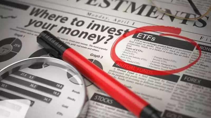 Diversifying Investments: A Guide to Key Index Funds