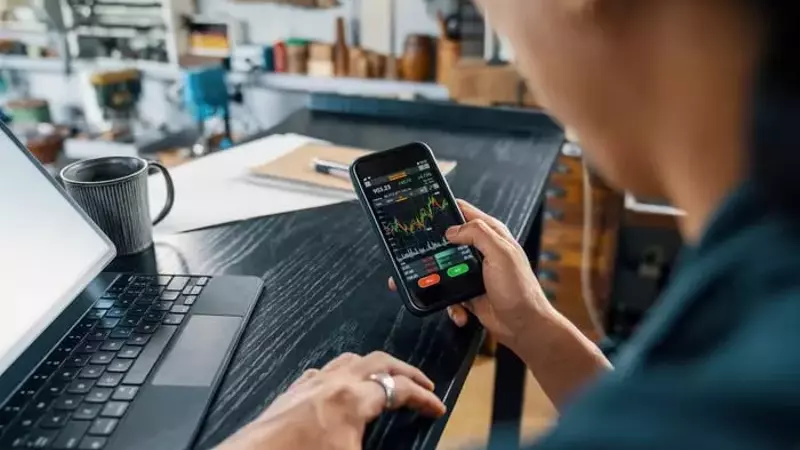 Microchip Industry Surge Benefits Lam Research Following Major Investment Deals