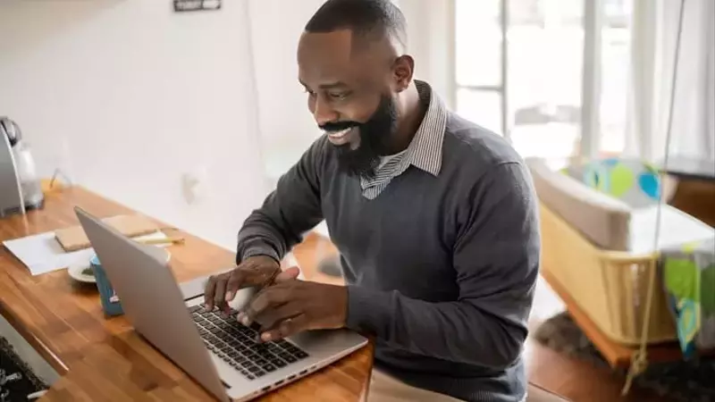 Retirement Readiness: A 35-Year-Old's 401(k) Snapshot