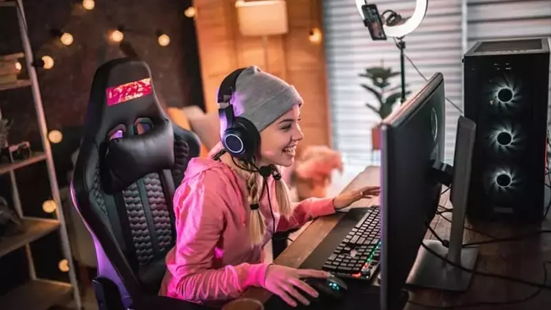 Roblox's Advertising Ambition: Monetizing Engagement Beyond Robux