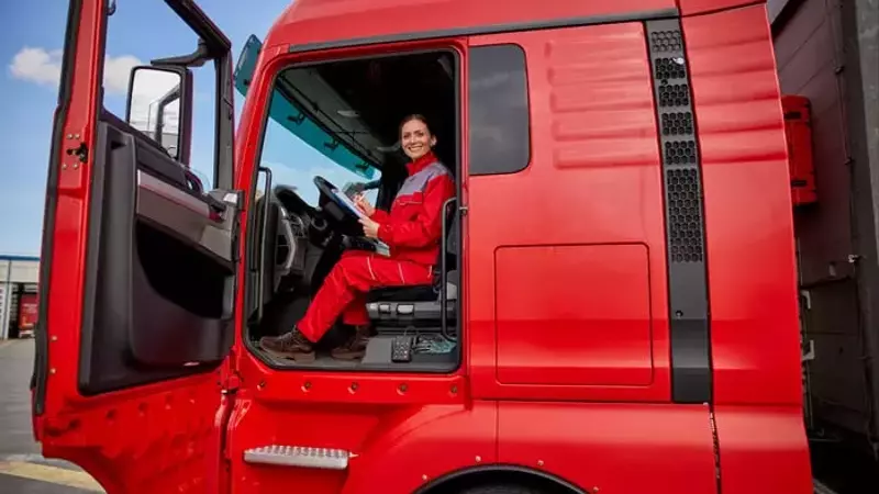 Trump's Truck Tariffs: An Investor's Dilemma for Paccar
