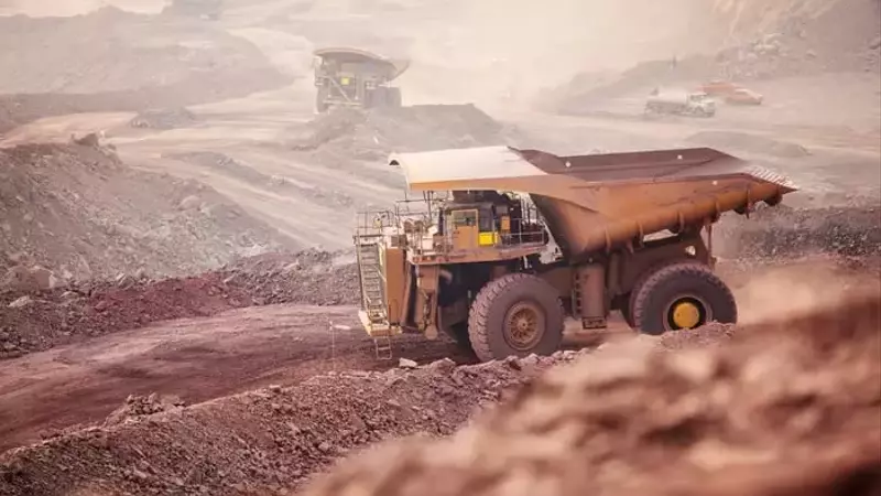 USA Rare Earth Stock Reacts to Competitor's Expansion Amidst Market Uptick