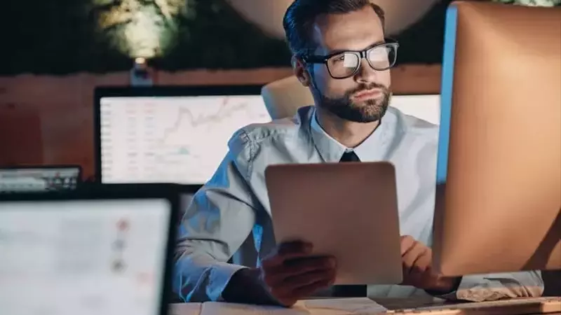 Recursion Pharmaceuticals: An AI Biotech's Path to Future Growth and Market Volatility