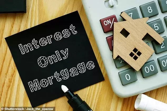 First-time buyers with only a 5% deposit can now access partially interest-only mortgages.