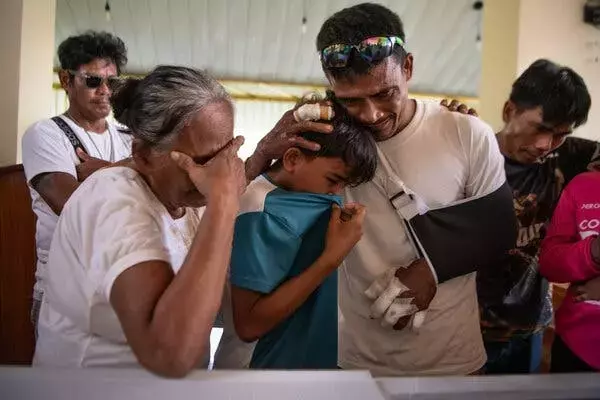 Earthquake Devastates Cebu, Philippines: Families Mourn, Hope Crumbles