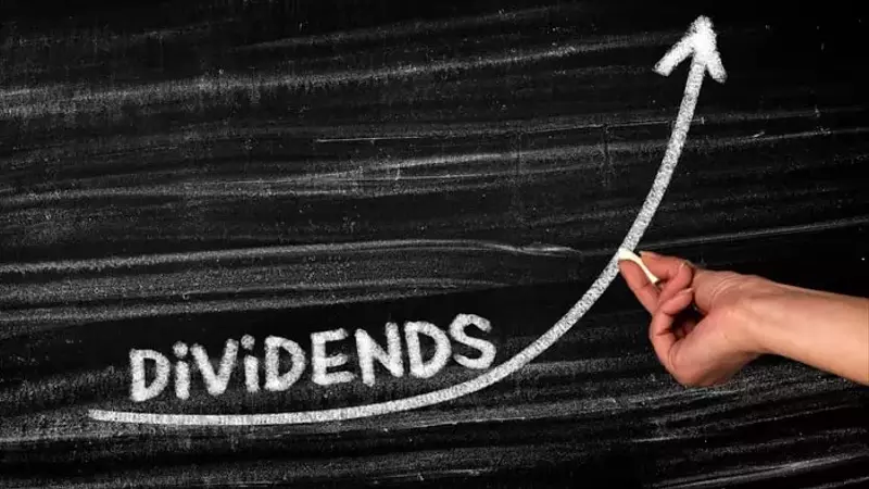 Leading Energy Companies Excel in Dividend Growth and Stability