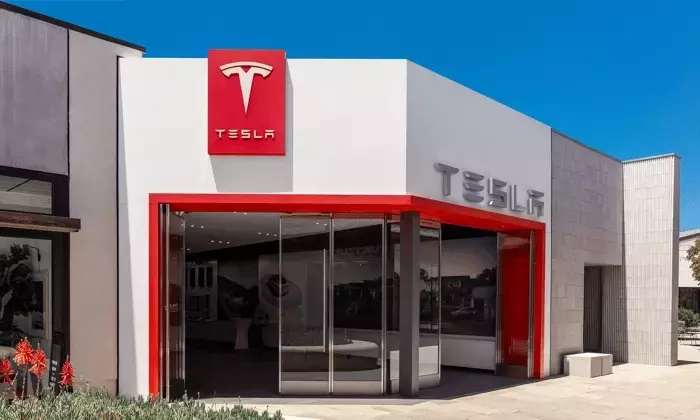 Tesla's AI-Powered Robotaxi Ambition: A Trillion-Dollar Transformation?