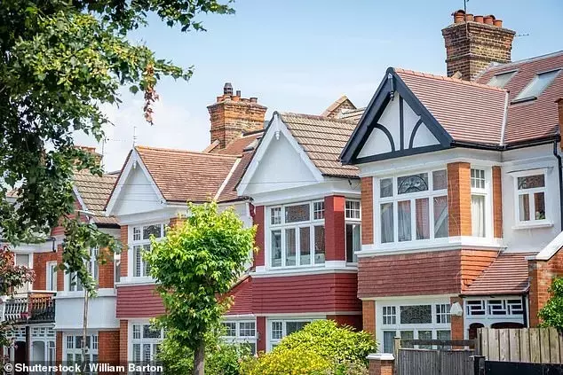 Southern England Housing Market Faces Decline Amid Economic Concerns