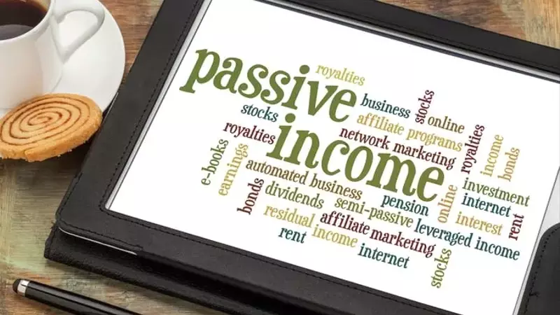 Crafting a Steady Income: A Guide to Diverse ETF Portfolios