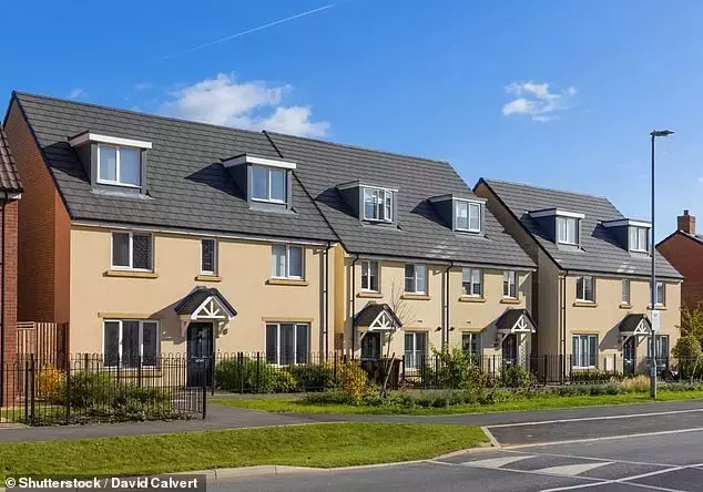 UK Housing Market Update: Semi-Detached Prices Climb as Flats and London Properties Decline