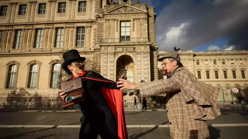 From High Art Heist to Viral Sensation: The Louvre Robbery and Its Digital Aftermath