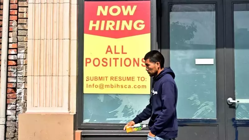 Delayed September Jobs Report Reveals Economic Shifts