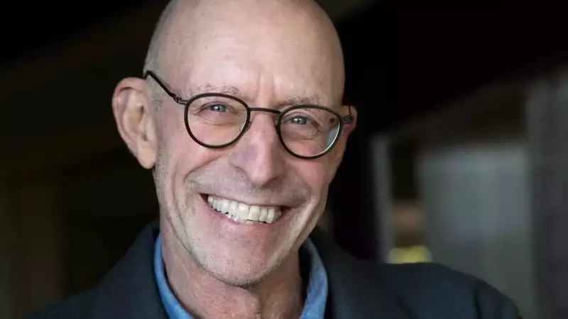 Michael Pollan on AI and the Enigma of Consciousness