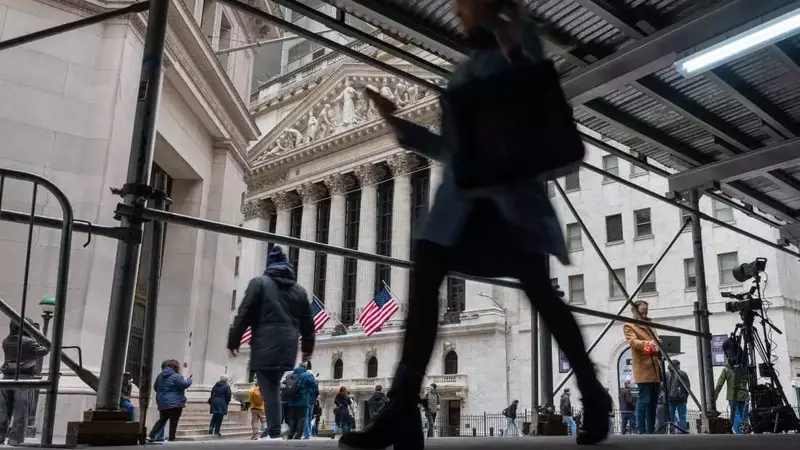 Wall Street Bets on Tariff Refunds After Supreme Court Ruling