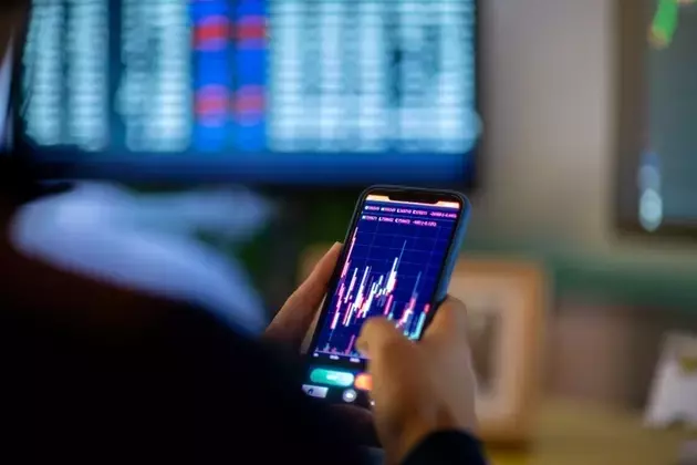 Market Dynamics: Sentiment Versus Earnings