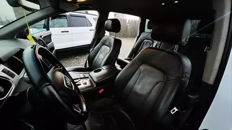 Lear Corp: Navigating Growth in Automotive Seating and E-Systems