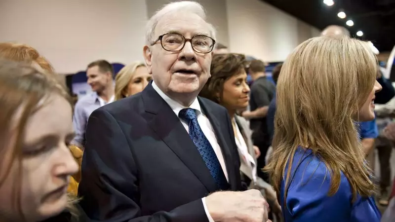 Buffett's Enduring Influence on Berkshire Hathaway's Investment Strategy