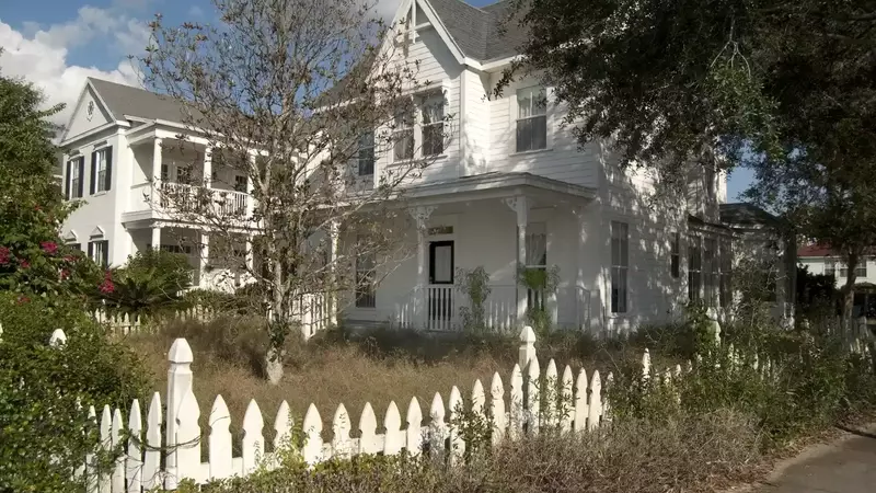 Understanding Home Foreclosures: Process, Timelines, and Avoidance Strategies