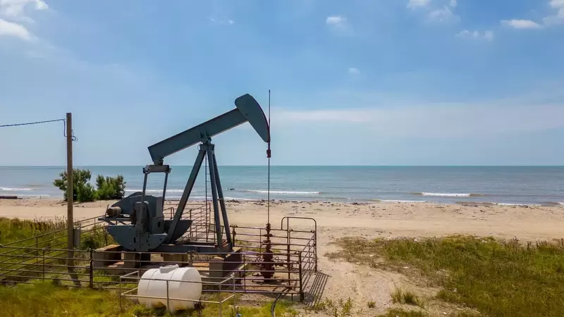 Advantage Energy Shifts Focus to Liquids Amidst Soaring Oil Prices