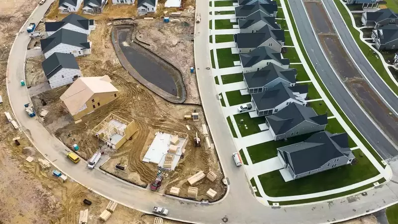 Understanding Mortgage Pools and Their Investment Benefits