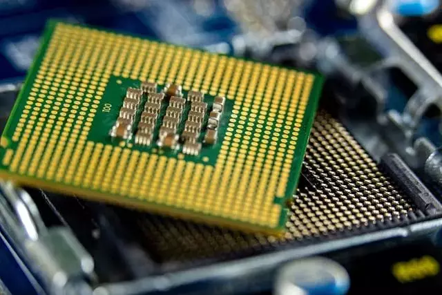 Analyzing Arm Holdings plc (ARM) Investment Potential
