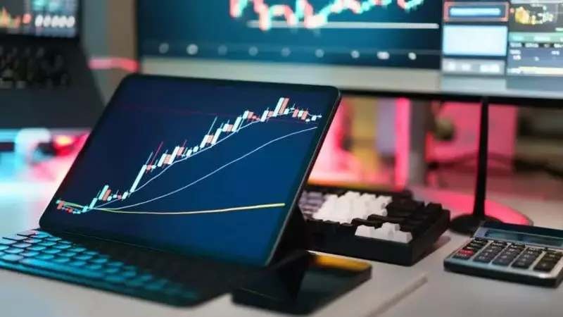 Jim Cramer's Positive Outlook on Reddit (RDDT) Amidst AI Enthusiasm