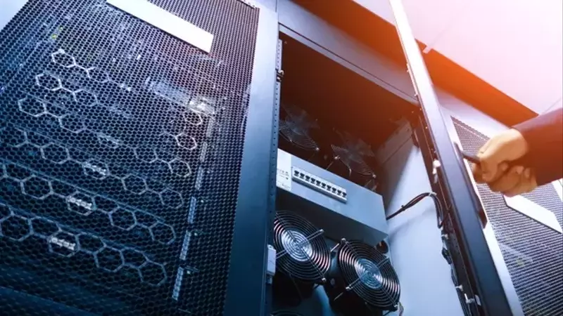 Advanced Energy Industries: Navigating High Expectations in the Data Center Boom