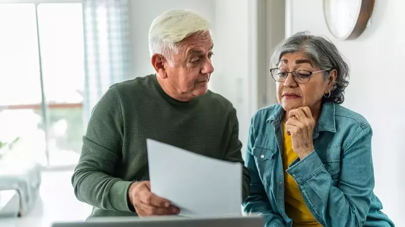 IRAs' Unexpectedly Minor Role in Retirement Income: A Closer Look